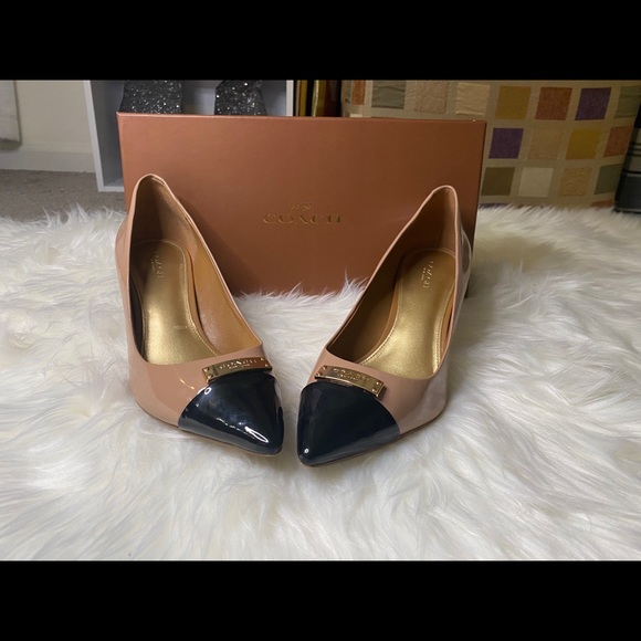 | Coach Heels | - Picture 3 of 3
